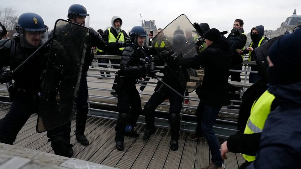 France : la colère monte contre la police