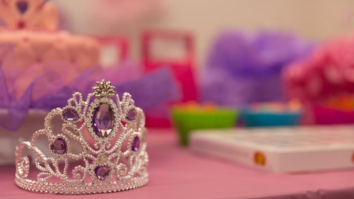 VIDÉO. Khadidja Benhamou, première miss Algérie originaire du sud