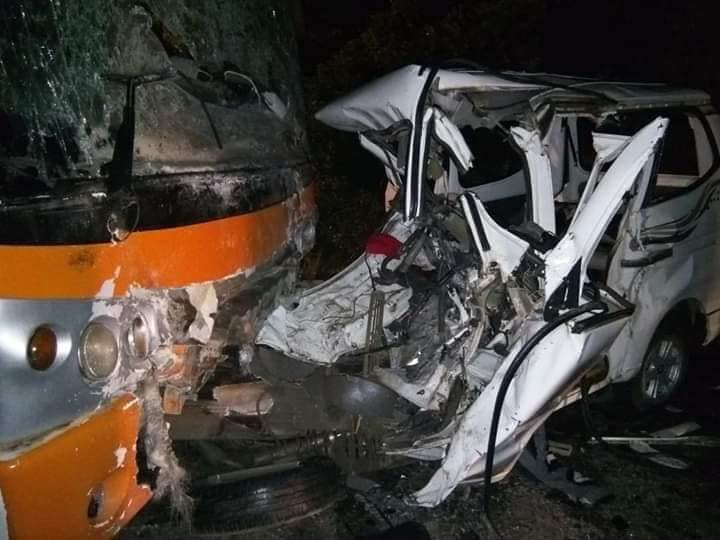 Collision entre un bus universitaire et un minibus à Tipaza : sept morts