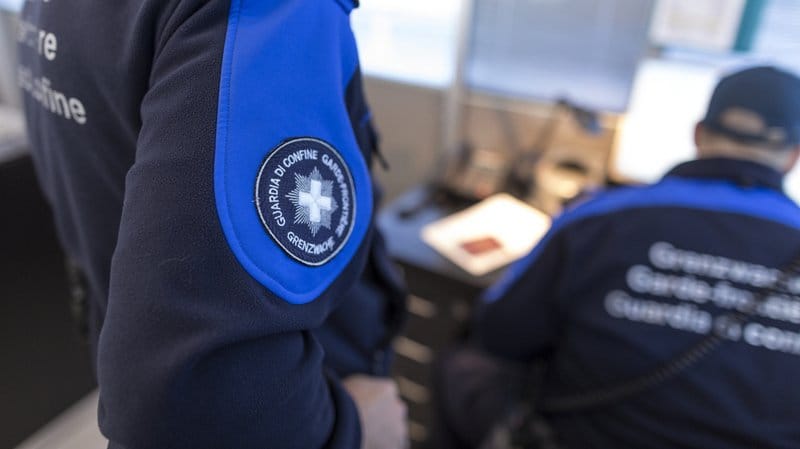 Plus de 800 harragas algériens interpellés en Suisse en 2018