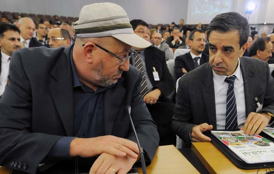 Présidentielle : l’UGTA, le FCE et des organisations patronales choisissent officiellement Bouteflika