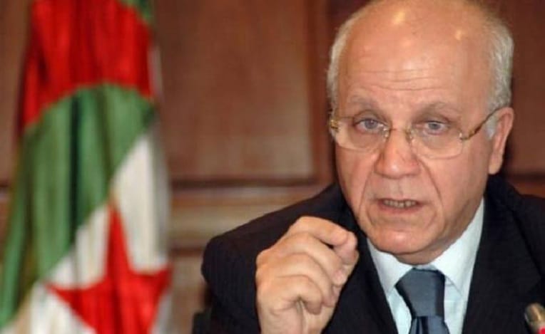VIDÉO. Ouyahia, Sellal, Nacer Bouteflika et Haddad à l’enterrement de Medelci