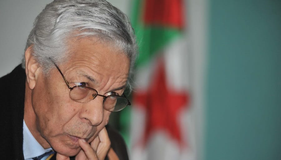 Hamrouche invite le pouvoir à répondre au Hirak pour éviter le « chaos »