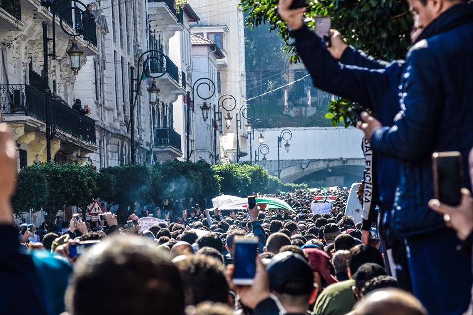 Les marches contre le 5e mandat vues par la presse étrangère