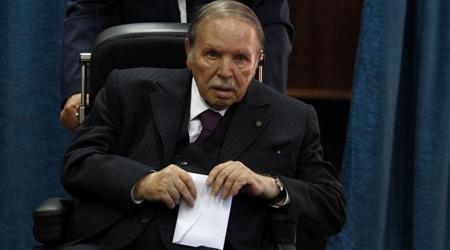 « La Constitution ne prévoit aucune disposition sur le report des élections » mais…