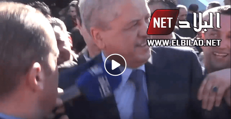 VIDÉO. Sellal se fraye difficilement un chemin au milieu de la foule