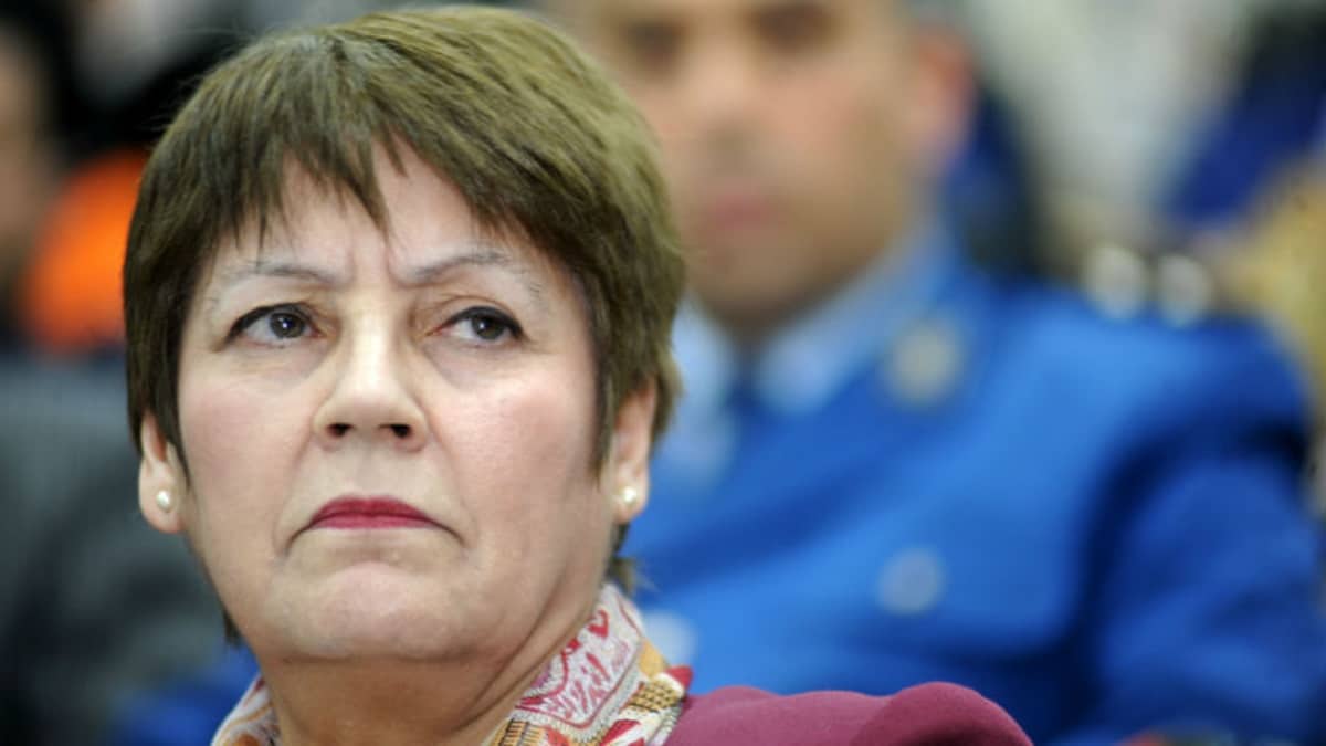 Nouria Benghabrit, la ministre aux mille et une polémiques
