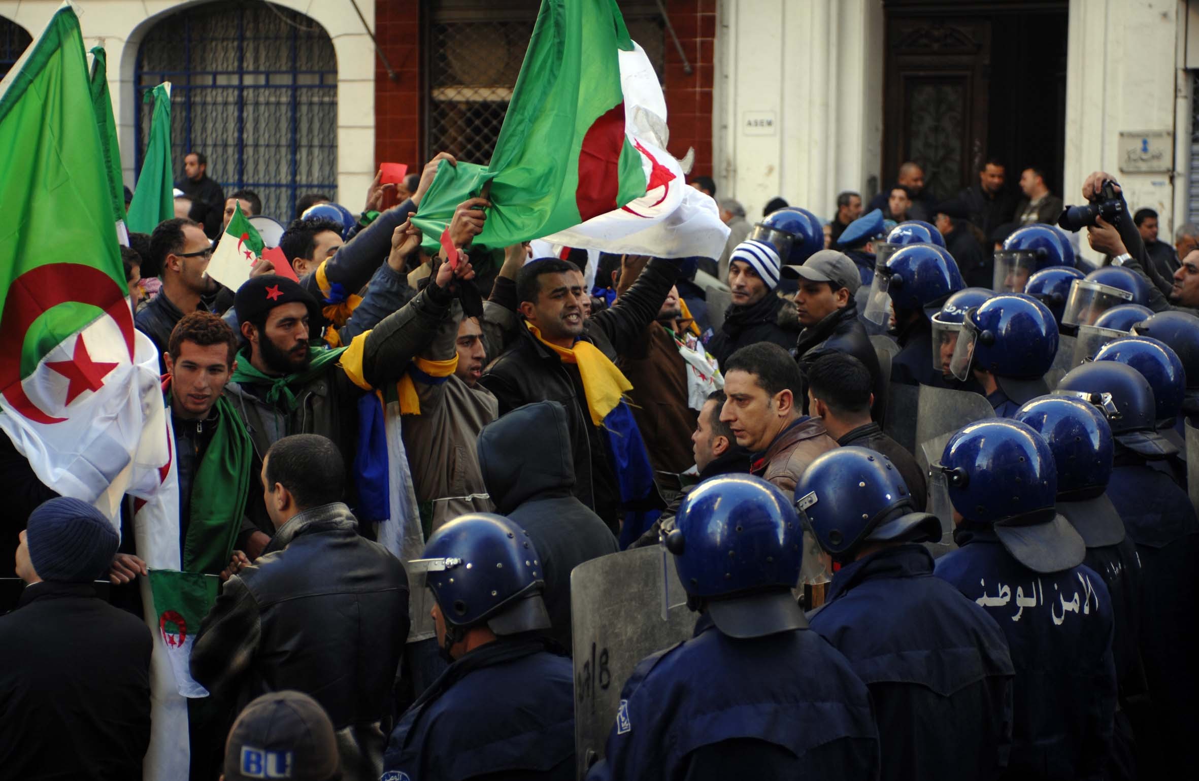 Ces syndicats et corporations qui ont rejoint le mouvement populaire