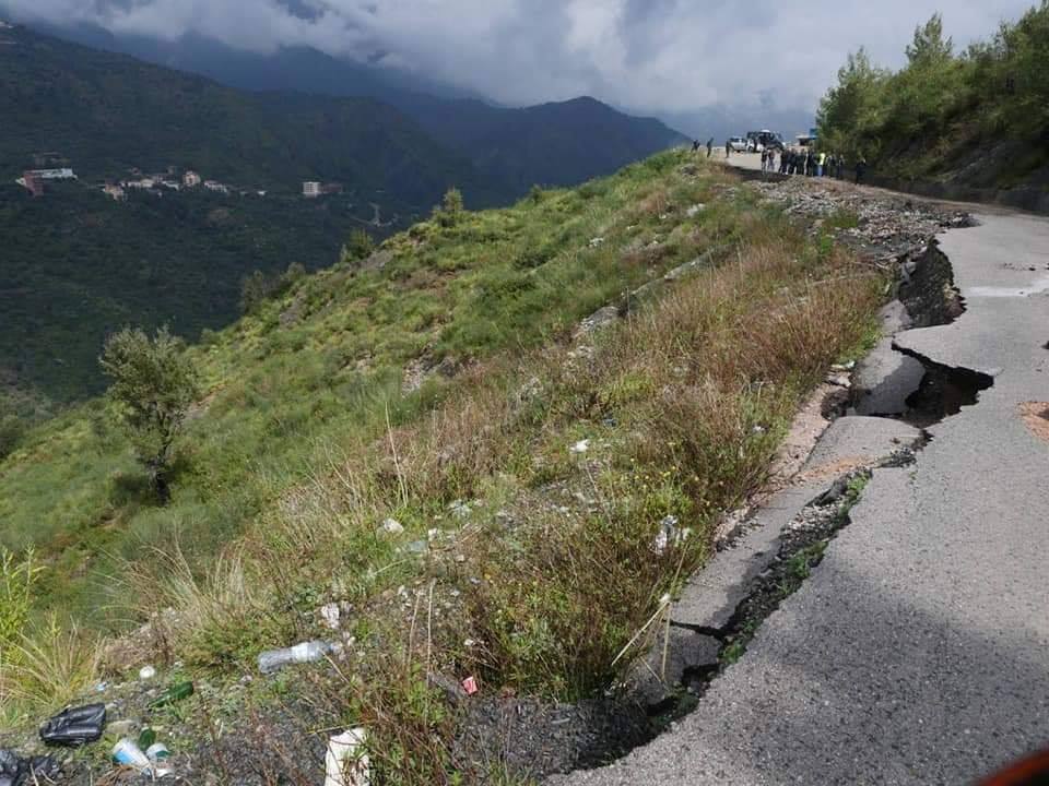 Bejaia : glissement de terrain sur la RN9, le résultat de la négligence