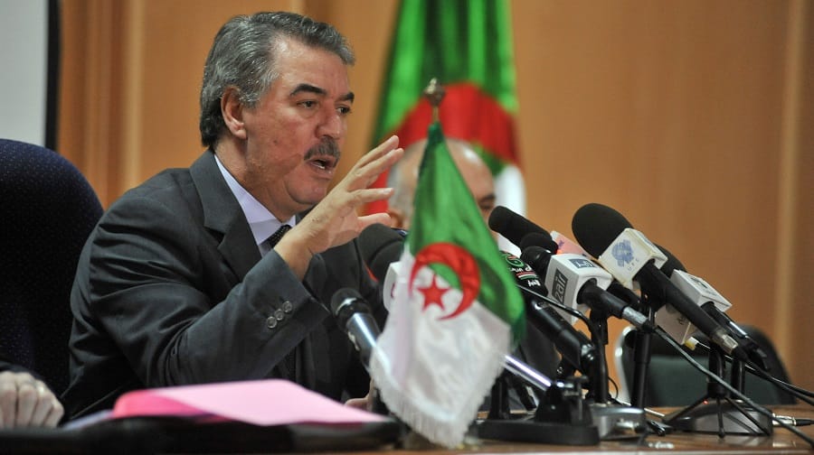 Le ministre Tahar Hadjar a offert une bourse à l’étranger à son propre fils