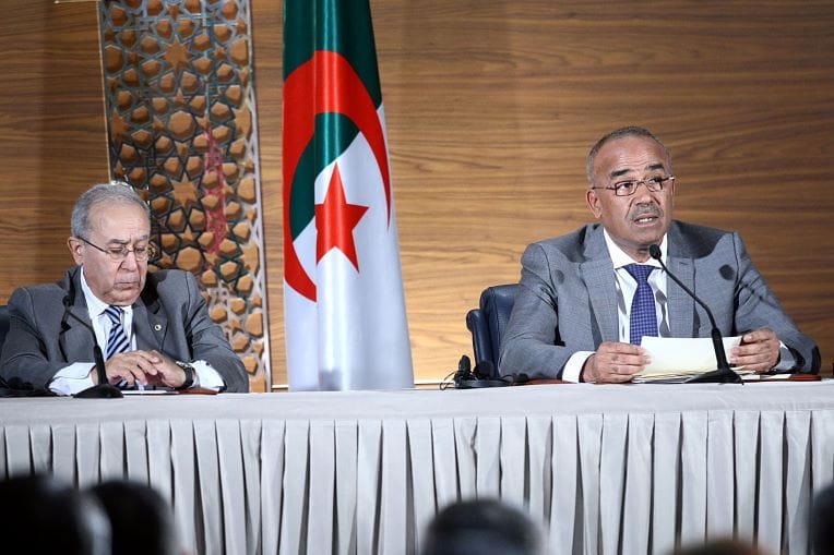 Nouveau gouvernement : Bedoui et Lamamra entament les consultations