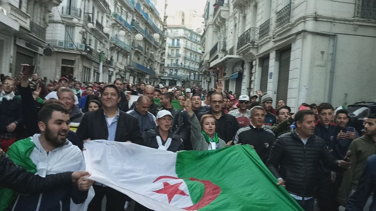 Manifester à Alger, mode d’emploi