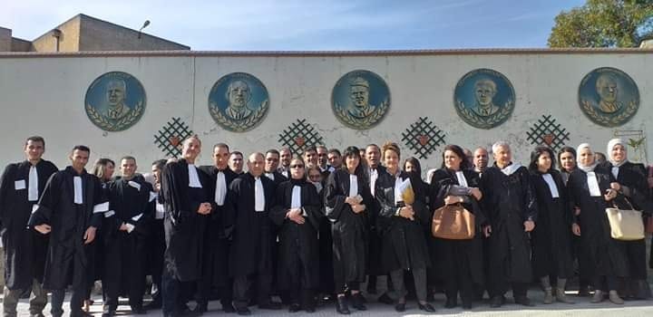 Les avocats demandent aux procureurs d’ouvrir des enquêtes sur la corruption