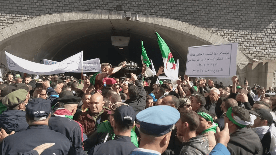 Au début du mouvement populaire, Paris avait envisagé le pire