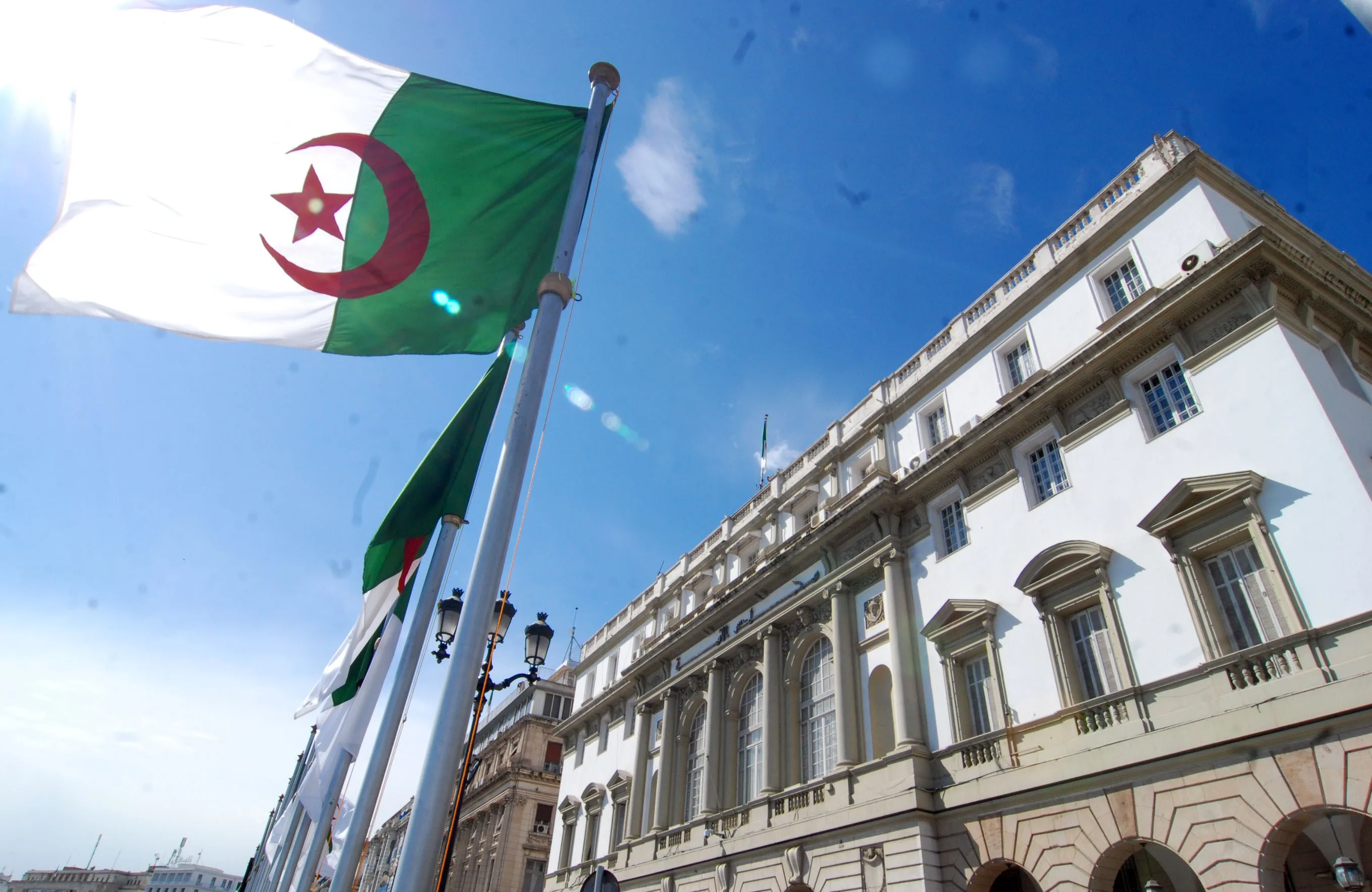 Dissolution de l’APN : ce que prévoit la constitution