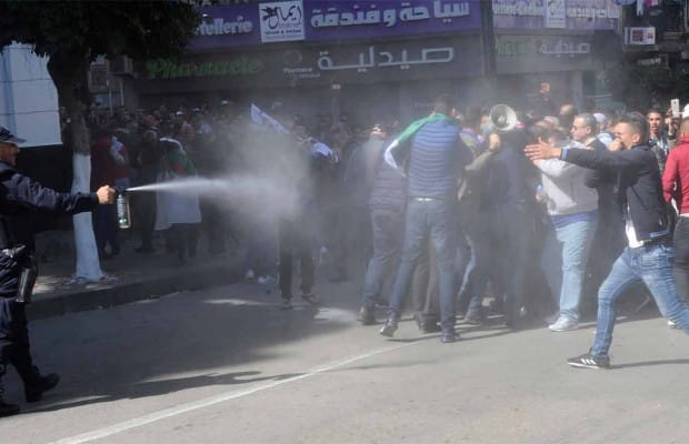 Le jeu dangereux du pouvoir