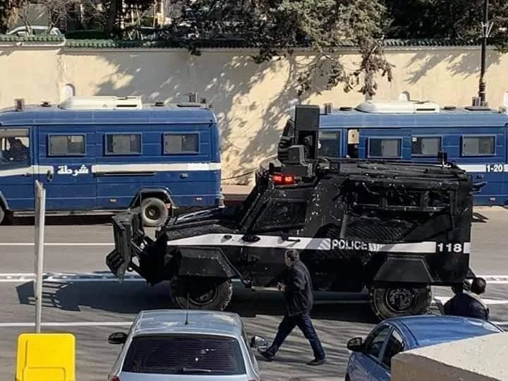 Utilisés par la police à Alger, les canons à son, des armes « potentiellement mortelles »