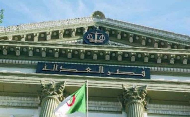 22 manifestants placés en détention à Alger
