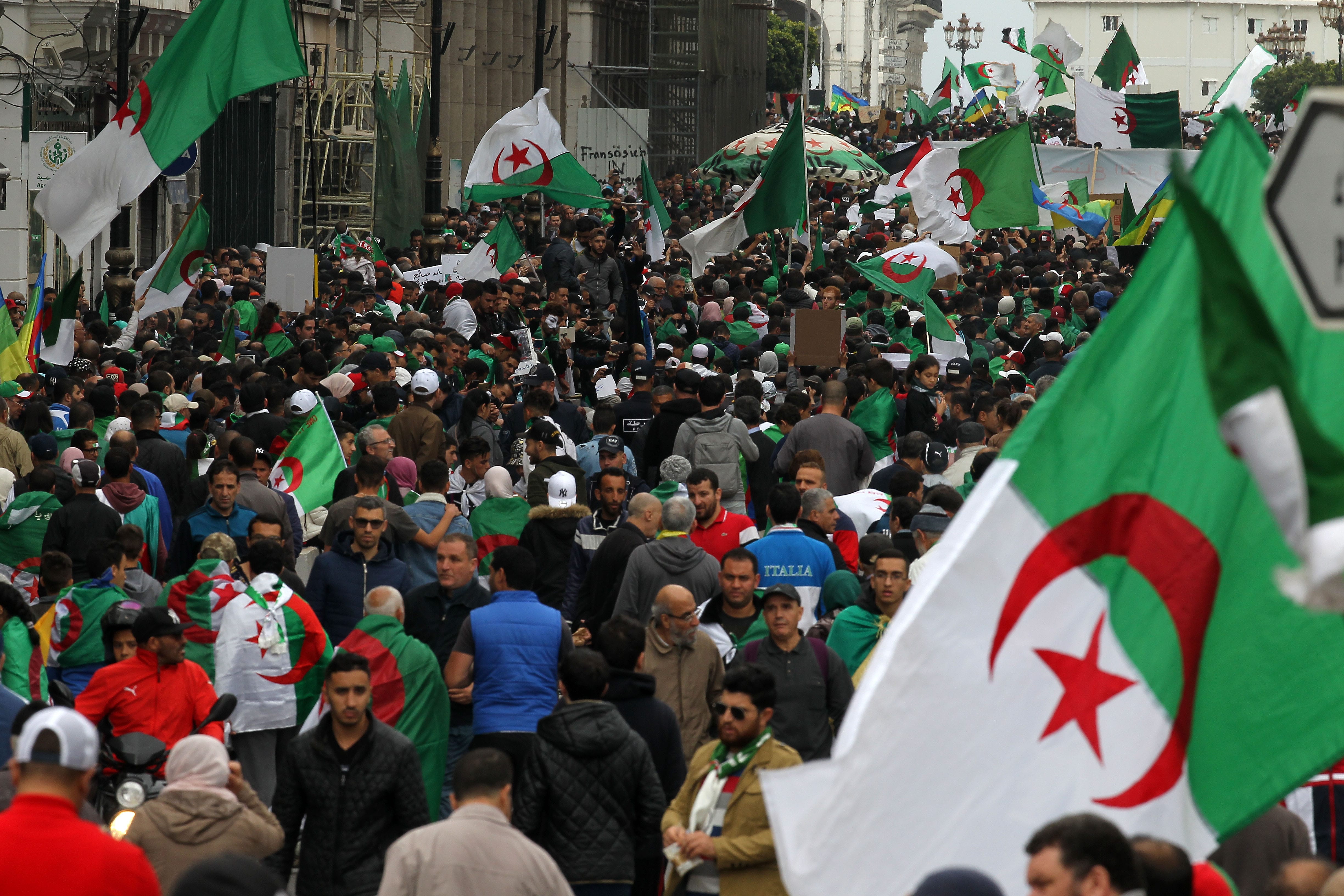 Y a-t-il une volonté de diviser le mouvement populaire ?