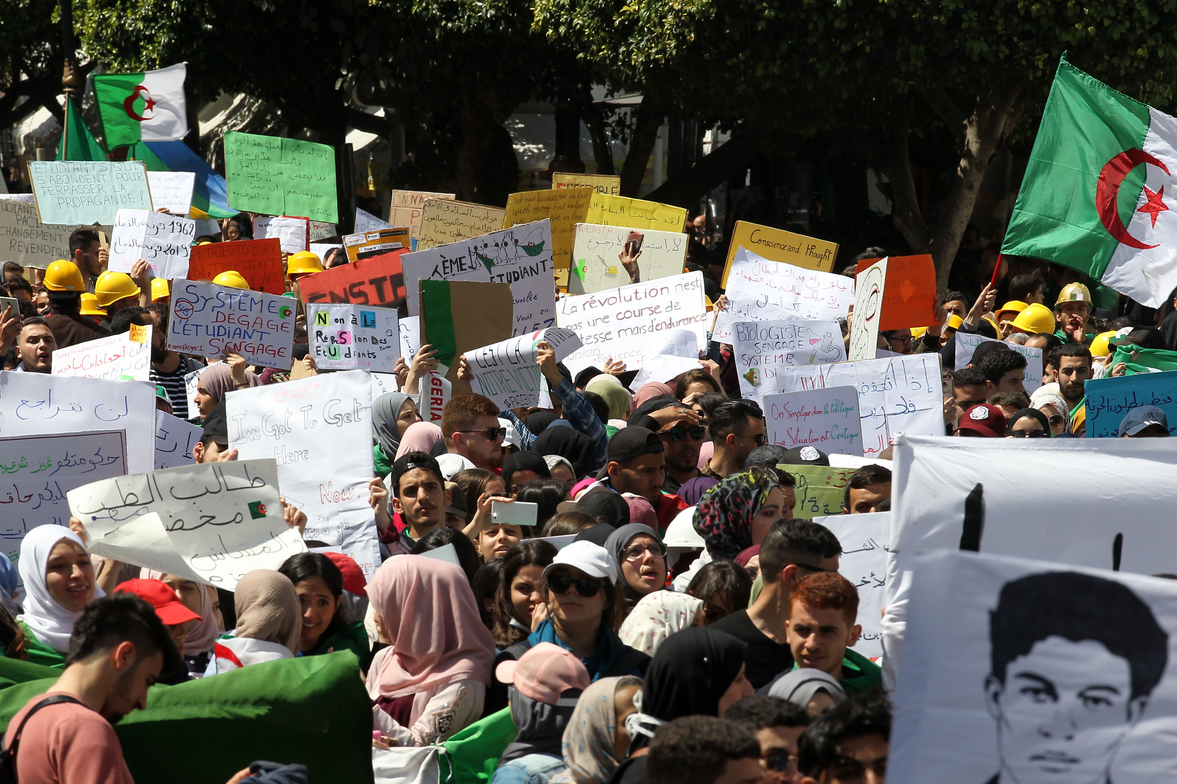 Les secrets du « miracle » de l’insurrection populaire pacifique algérienne