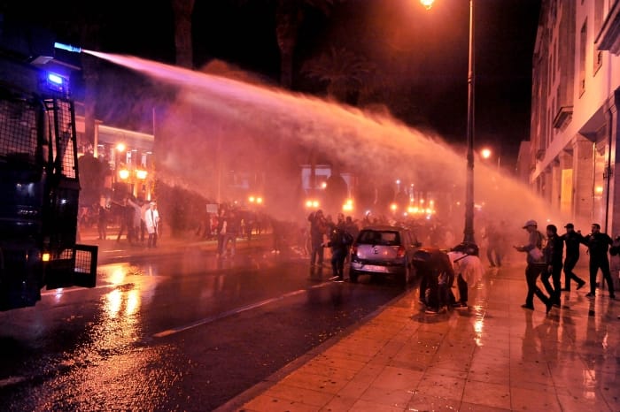 Maroc : nouvelle nuit debout des enseignants contractuels à Rabat