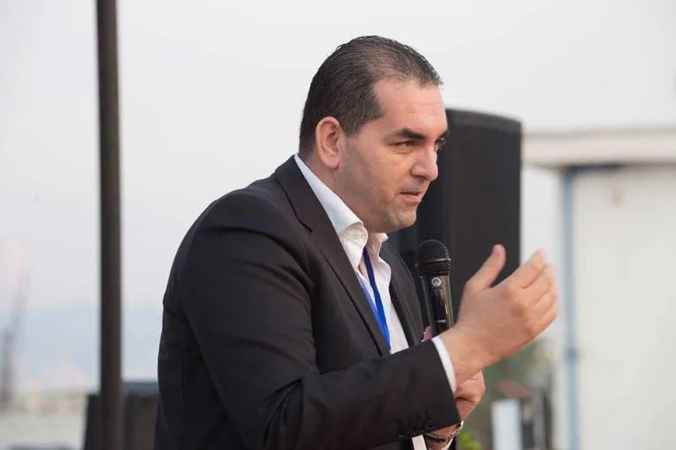 Sami Agli officiellement candidat à la présidence du FCE