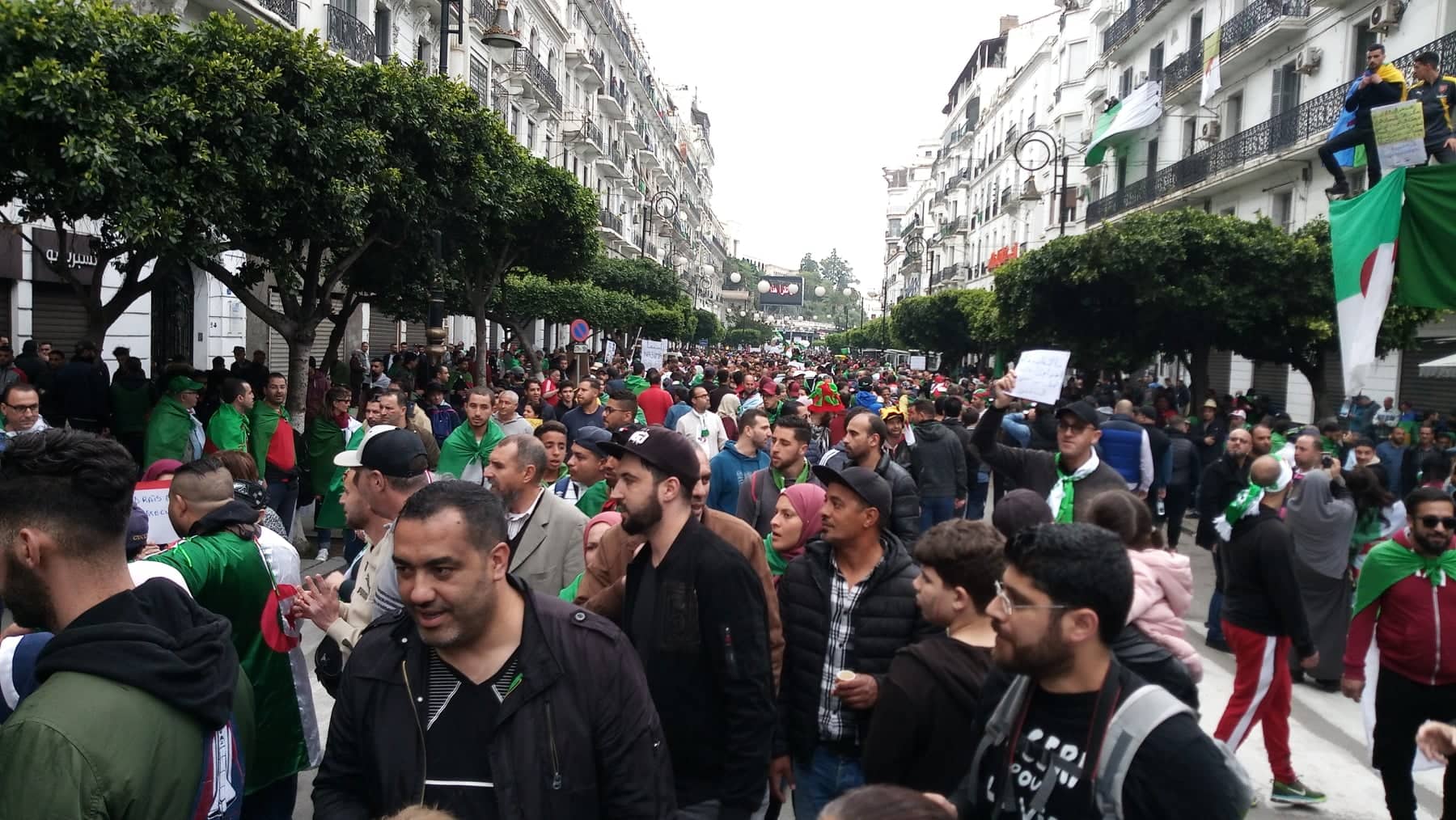 Une révolution populaire au long souffle