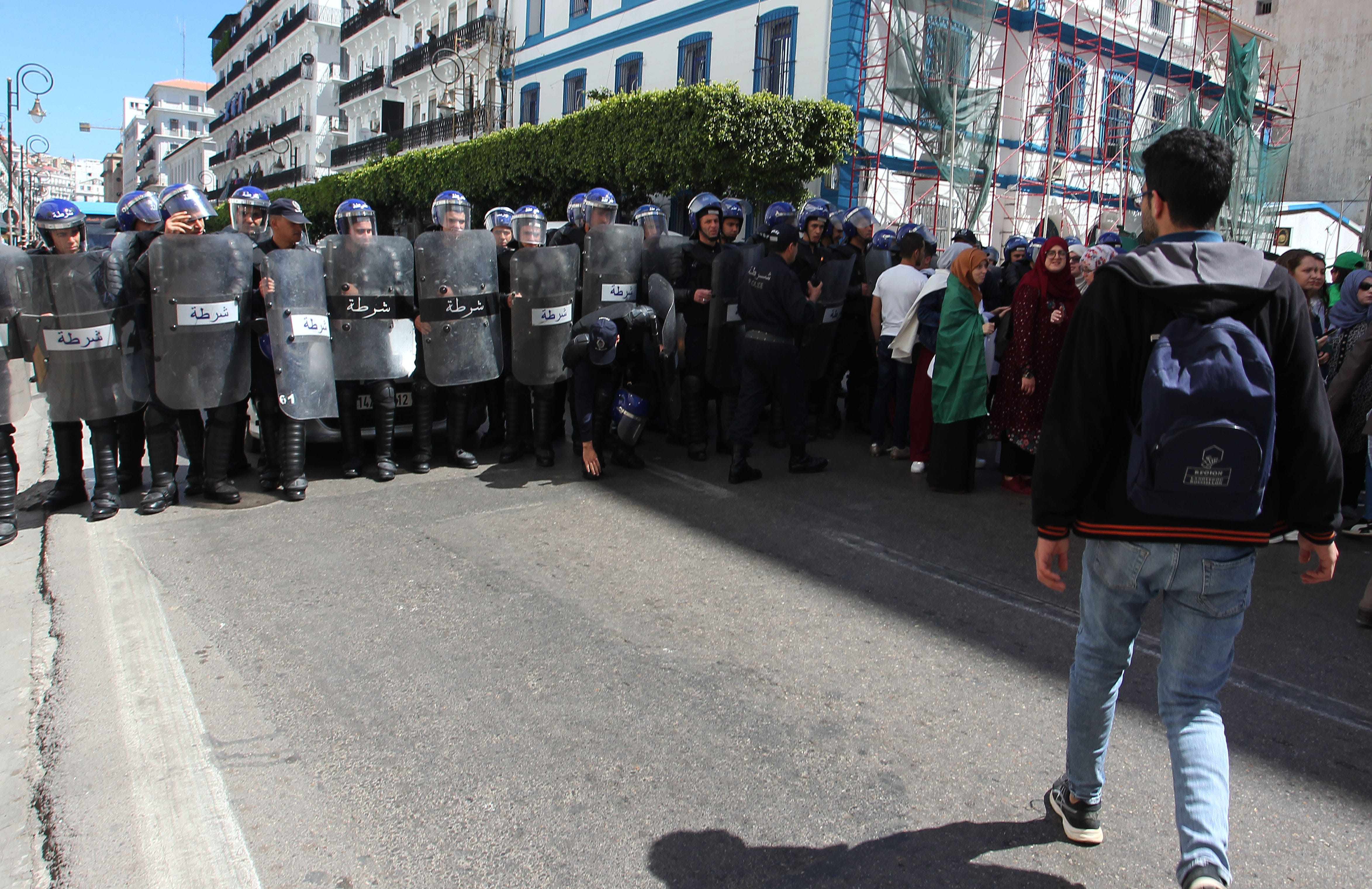 Les étudiants, la force tranquille du mouvement populaire