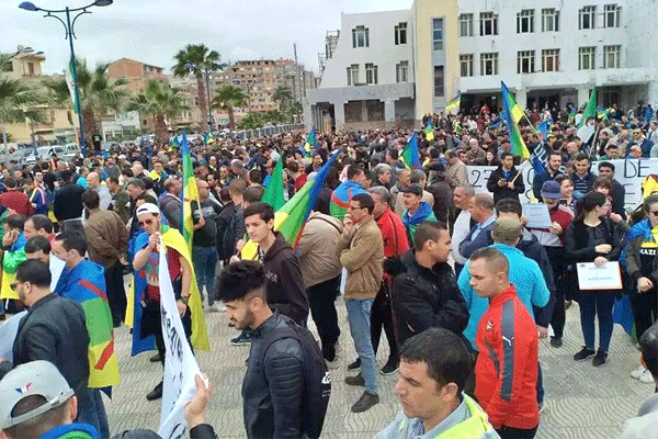Drapeau berbère : au moins huit manifestants devant le juge dimanche