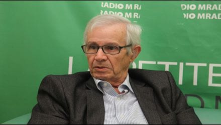 Dialogue : Rachid Benyelles critique le panel