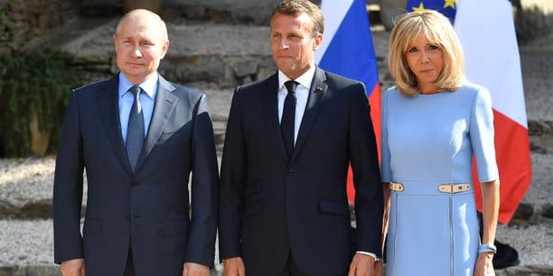 Macron appelle au respect de la liberté de manifester en Russie