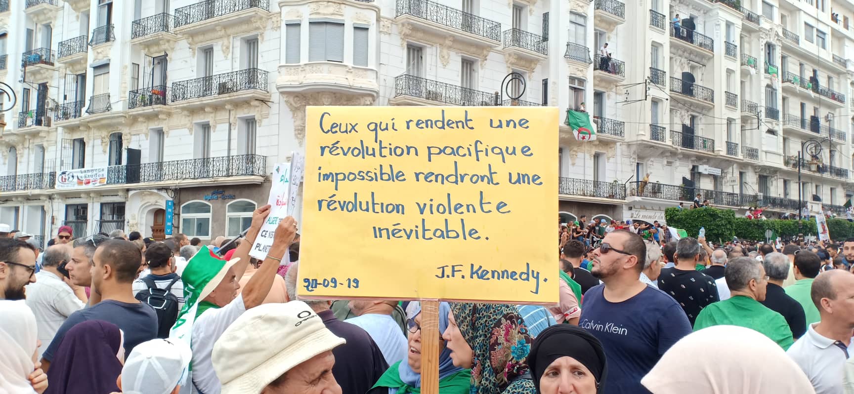 31e vendredi : plus de 40 wilayas ont pris part au Hirak