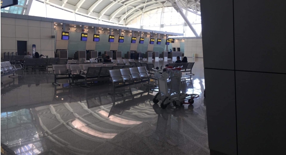 Aéroport d’Alger : enfin des chaises pour les passagers
