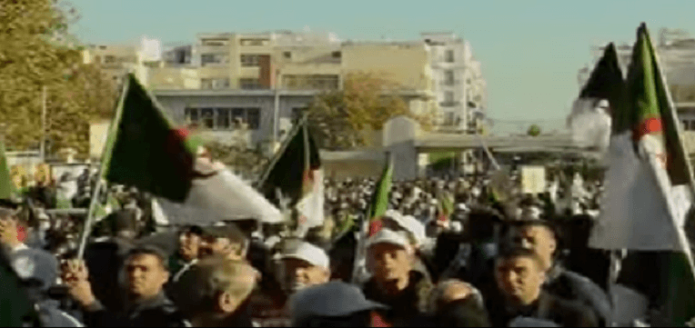 VIDÉO. Alger : marche contre l&rsquo;ingérence étrangère et pour soutenir la présidentielle