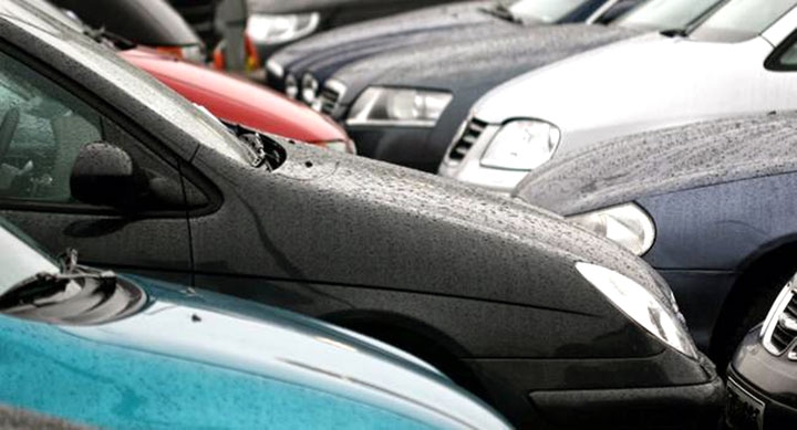 Les Algériens doivent encore attendre pour importer des véhicules de moins de trois ans