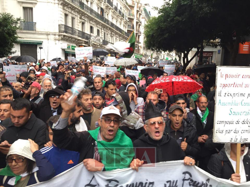 Vendredi 39 : le Hirak toujours aussi déterminé