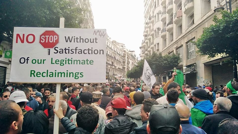 44e mardi : les étudiants maintiennent la pression dans la rue