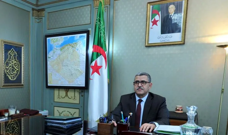 Coronavirus : Djerad explique pourquoi le trafic aérien n’a pas été totalement suspendu