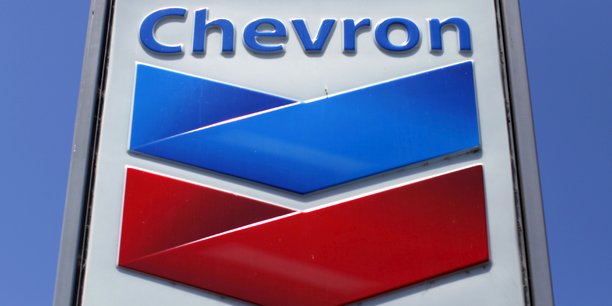 Face à l’abondance de pétrole et de gaz, Chevron dévalue ses actifs
