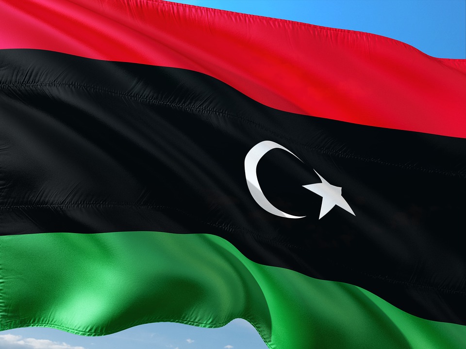 Crise en Libye : l’Algérie se propose d’accueillir le dialogue entre les belligérants
