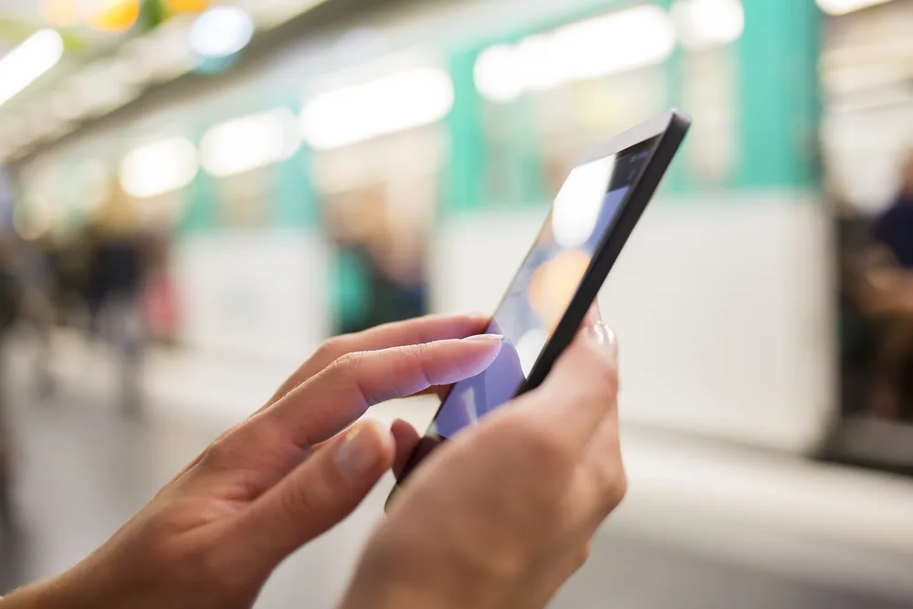 Téléphonie mobile : le nombre d’abonnés en légère baisse