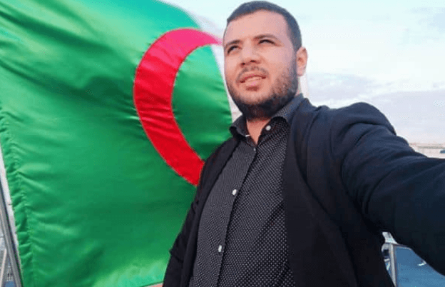 Un collectif de journalistes dénonce le maintien en détention de Sofiane Merakchi