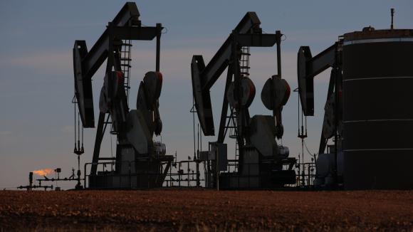 Le pétrole repart à la baisse, dix pays hors Opep+ invités à la réunion de jeudi