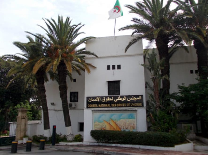 Affaire Tabbou : le CNDH défend la décision de la Cour d’Alger