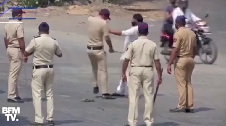 VIDÉO. En Inde, bâton et humiliations pour ceux qui ne respectent pas le confinement