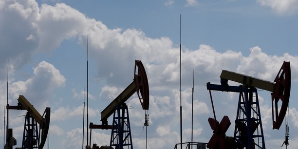 Pétrole : après l’Arabie saoudite, la Russie favorable à une forte réduction de la production