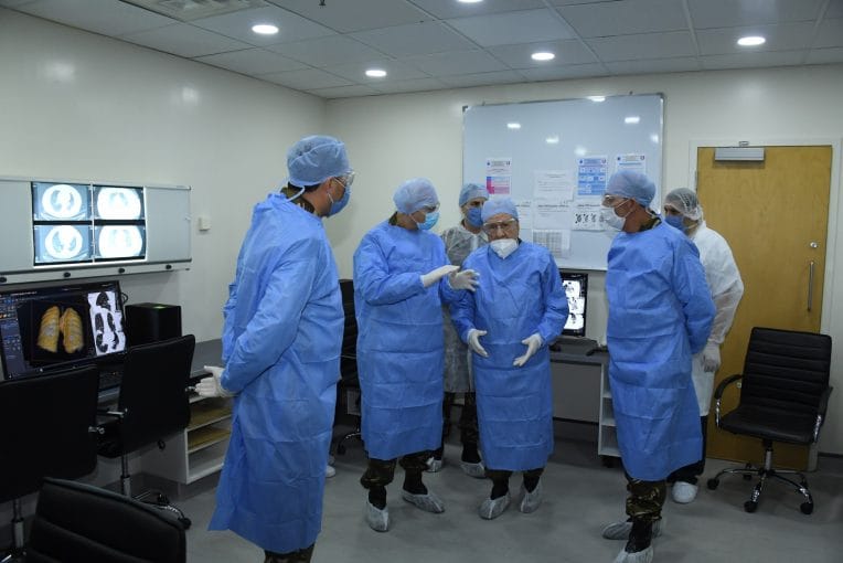 PHOTOS. Coronavirus : Chanegriha visite un hôpital de campagne à Sidi Bel Abbès