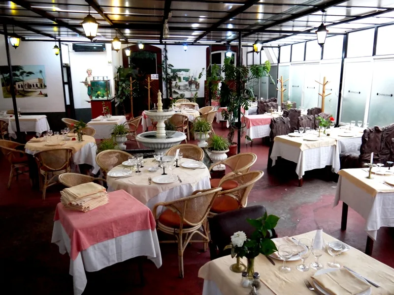 Déconfinement : ce que prépare le gouvernement pour les restaurants et les commerces