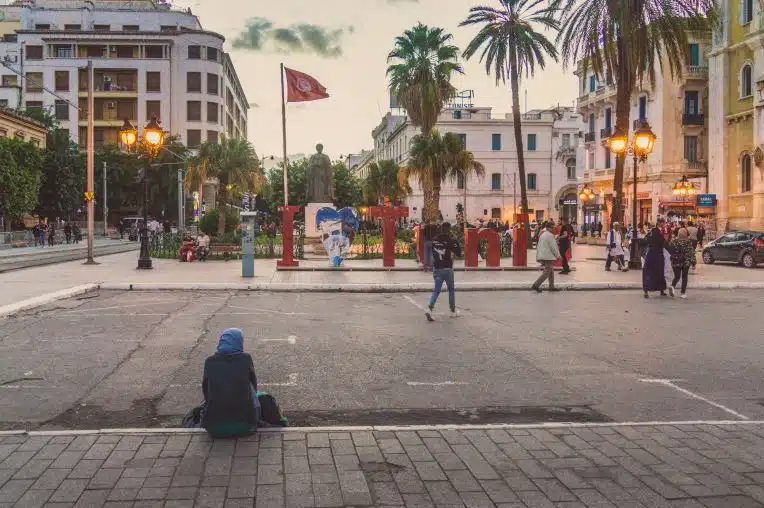 Pénuries en Tunisie : scène de chaos dans un magasin – Vidéo