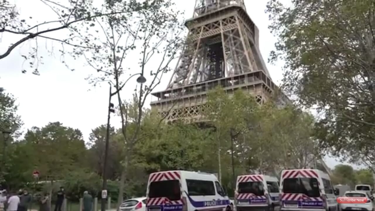 VIDÉO – France : la Tour Eiffel évacuée suite à une alerte à la bombe